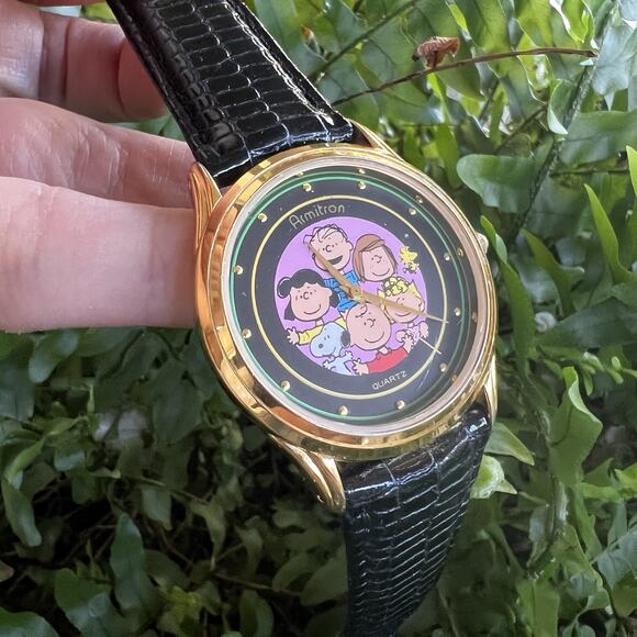 VTG Armitron Peanuts Characters watch GoldTone Black Leather Strap Needs Battery - Picture 15 of 16